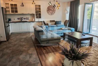 Apartament cu 2 camere semidecomandat, mobilat în Mărăști