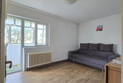 Apartament cu 2 camere decomandat în Mircea cel Bătrân