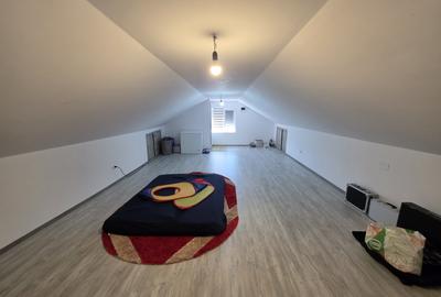 Oportunitate! Casa la sol cu pod amenajat, 4 camere, mobilata utilata, Valu Tr! - 11