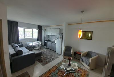 Apartament cu 2 camere decomandat, mobilat în Sud