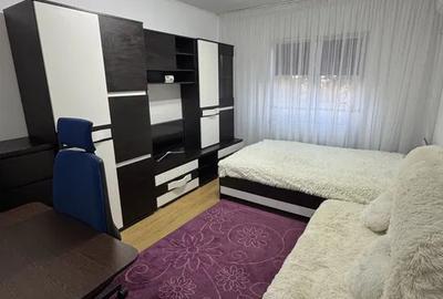 Garsonieră decomandată, mobilată în Gorjului