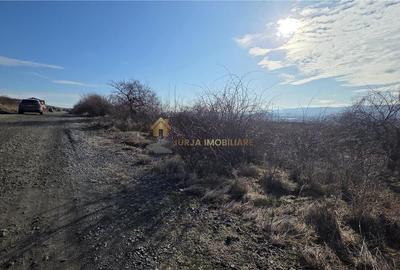 Teren intravilan de 590 mp, în Iris