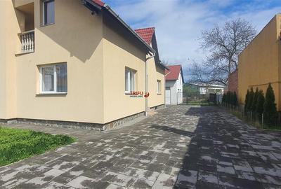 Casă individuală cu 4 camere în Tolstoi