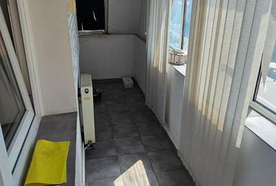 PACURARI PETRU PONI 2 CAMERE DECOMANDAT 60 MP BLOC 1984  COD 162702 - 8
