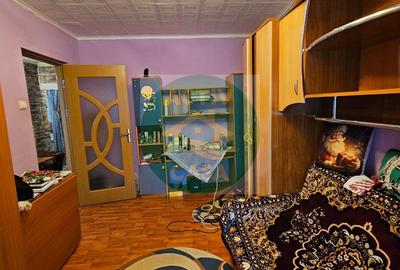 DE VANZARE  Apartament 3camere + 3balcoane  etaj intermediar ZONA EPISCOPIE - 7