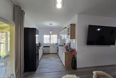 Duplex pe parter, mobilat și utilat complet, teren 300 mp – Bucovăț - 12