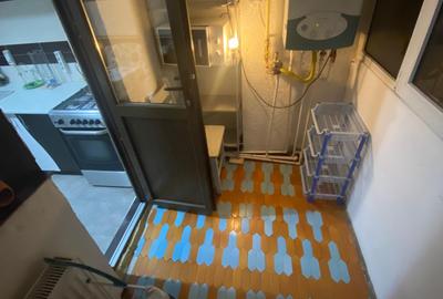Vanzare apartament 3 cam cf 1 dec et 3/8 mobilat Margeanului sector 5 - 10