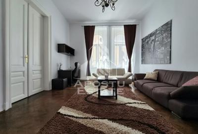 Apartament cu 2 camere semidecomandat, mobilat în Central