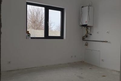 FARA COMISIOANE in Bolintin casa cu 5 camere P+1  asfalt curent 380v canal apa - 16