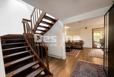 Casă individuală cu 4 camere în Dumbrăvița