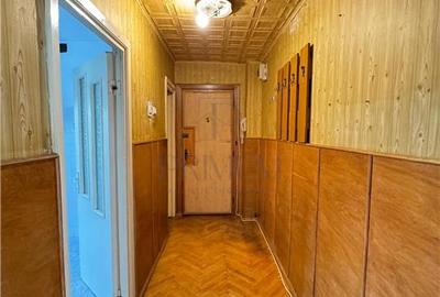 Apartament cu 2 camere decomandat în Soarelui