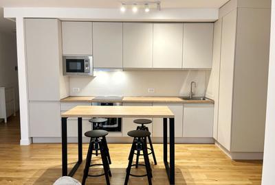 Apartament cu 2 camere, mobilat în Ultracentral