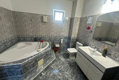 Vilă P+1+Pod cu spațiu comercial și corp secundar – Zona Dacia (Cod E8+E10) - 14