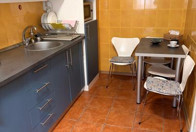 Tineretului - Apartament 3 camere , decomandat - 7
