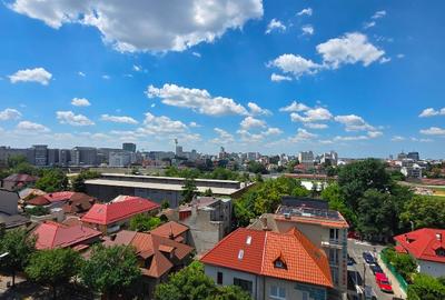 Apartament cu 3 camere decomandat în Barbu Văcărescu