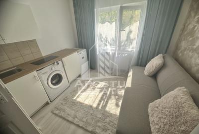 Garsonieră decomandată, mobilată în Soarelui
