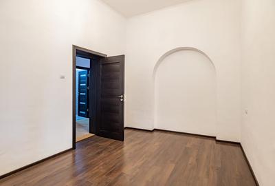 UNIVERSITATE-OFERTA SPECIALA(cod04)-Vila interbelica P+1-Constanta - 3