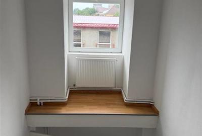 Casa cu 6 camere 2 bai si 1030 mp teren in Viile Sibiului - 13