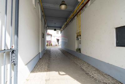 Clădire comercială de vânzare, 2240mp, Ultracentral, str Primăriei - 7
