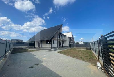 Duplex cu 4 camere în Periferie