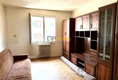 Apartament cu 3 camere semidecomandat în Kogălniceanu