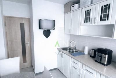 Apartament cu 2 camere decomandat, mobilat în Între Lacuri