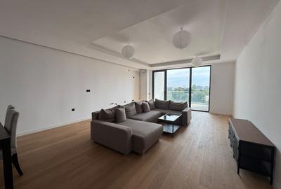 Apartament cu 3 camere semidecomandat în Floreasca