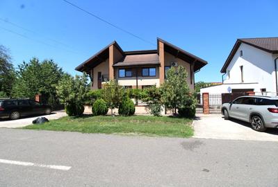 Duplex cu 5 camere în Buziașului