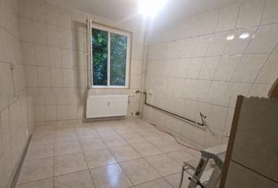 2 camere, metrou Valea Ialomiței , etj1/4 - 3