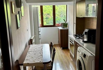 Proprietar închiriez apartament 3 camere –  Fântâna Florilor –> Bd.Al. Obregia - 13