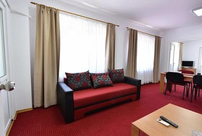 Apartament cu 3 camere semidecomandat în Doamna Ghica
