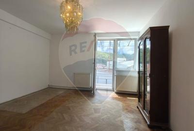 Comision 0%| 2 camere | Zona AFI | Oportunitate investiție | - 5