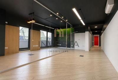 Casă individuală cu 14 camere în Zorilor