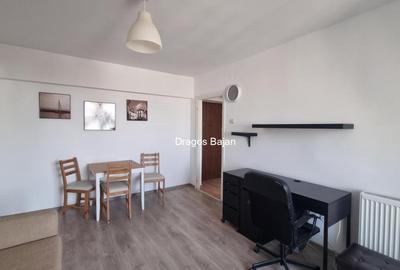 Piata Amzei // 1960 // mobilat - 3