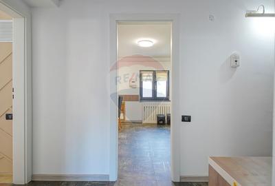 Comision 0 %! Apartament cu 4 camere de vânzare! Movilei - 9