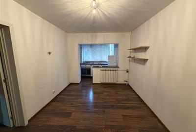 Garsonieră decomandată, mobilată în Central