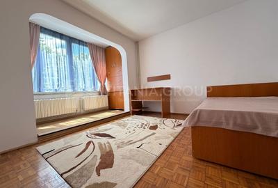 Apartament 3 camere, etaj intermediar - Bulevardul Saturn - 4