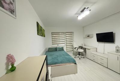 INCHIRIEZ APARTAMENT NOU RENOVAT ARADULUI 550 euro