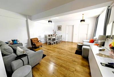 Apartament cu 3 camere decomandat, mobilat în Nord