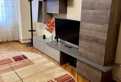 Apartament cu 3 camere, mobilat în Faleza Nord