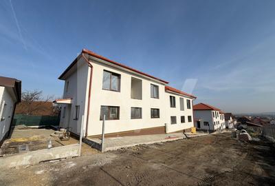 Casa 4 camere de vanzare 117 mpu teren liber 230mp Sibiu in Sura Mica - 1