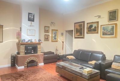 Inchiriez apartament de lux in vila Cetatii 650 euro