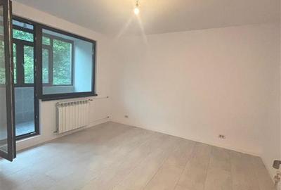 Apartament cu 3 camere decomandat în Brâncoveanu