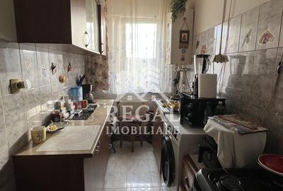 Apartament 2 camere de vânzare – Micro 7, Strada Pinilor | Etaj 10/10 - 4