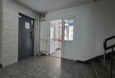 UNIRII-SEMISTRADAL / 3 CAMERE DECOMANDAT / ETAJ 2 - 19