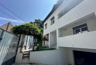 Vanzare vila individuala cu garaj si curte - Herastrau - 2