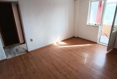 Apartament cu 2 camere semidecomandat în Viziru 3