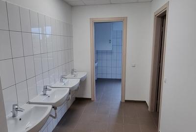 Spatii birouri,clinica  sau orice alta utilitate parter135mp,etajul2-230 si 310 - 8