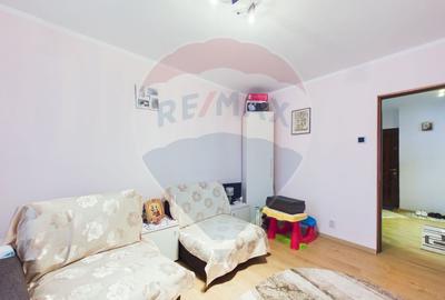4 camere de vanzare in Rahova, la sosea, langa piata, renovat decent - 2