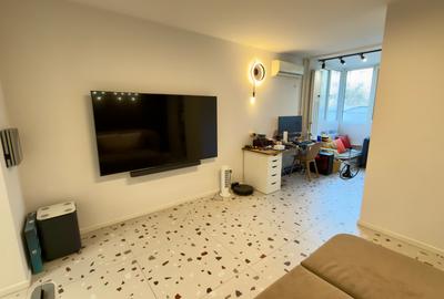 Garsoniera Militari, langa statia de metrou Gorjului, loc parcare, comision 0 ! - 1